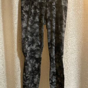 Athleta Black and Gray Tie-Dye Leggings